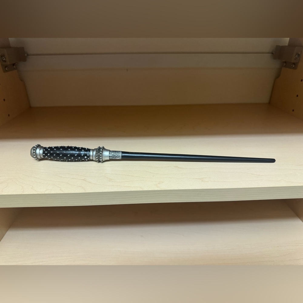 - Narcissa Malfoy Black and Silver Decorative Wand